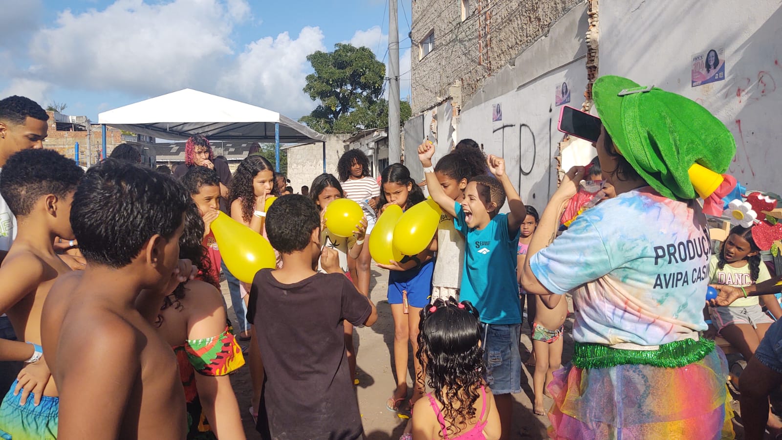 Associao dos Amigos da Vila do Papelo (Avipa) realizou uma festa do Dia das Crianas no dia 12 deste ms (Foto: Divulgao)