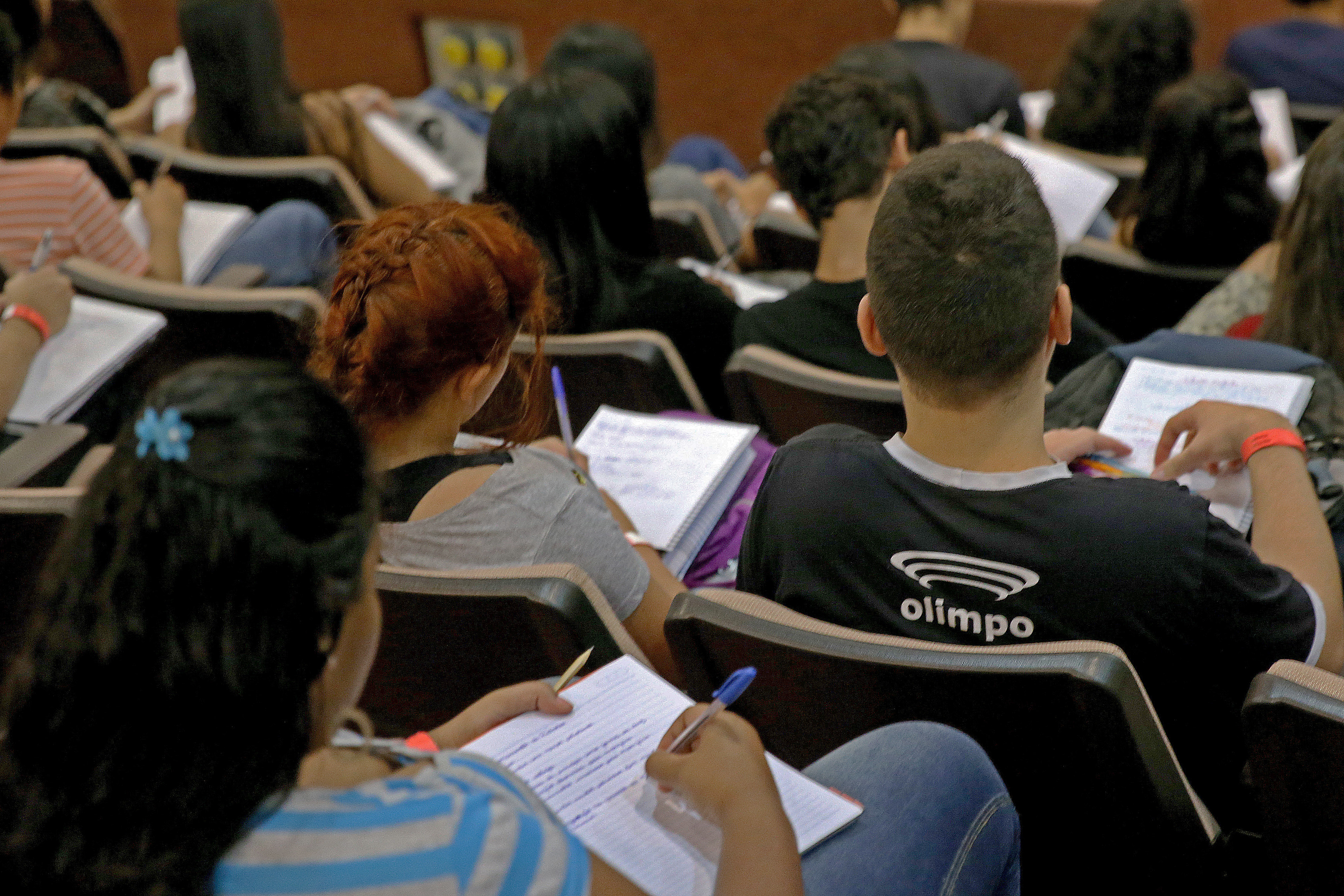 Itens proibidos podem causar a anulao do candidato no exame (Foto: Wilson Dias/Agncia Brasil)