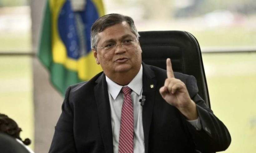 Dino frisou ainda que os mandados de priso cumpridos ontem tiveram origem no Poder Judicirio Brasileiro, e que  dever da Polcia Federal investigar os indcios. As operaes da PF tiveram incio antes do conflito, que j dura mais de um ms (foto: Minervino Jnior/CB)