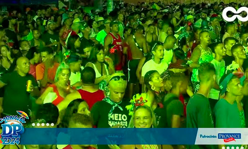 Ao vivo no Marco Zero 10/02- Carnaval do Recife (Reproduo YouTube)